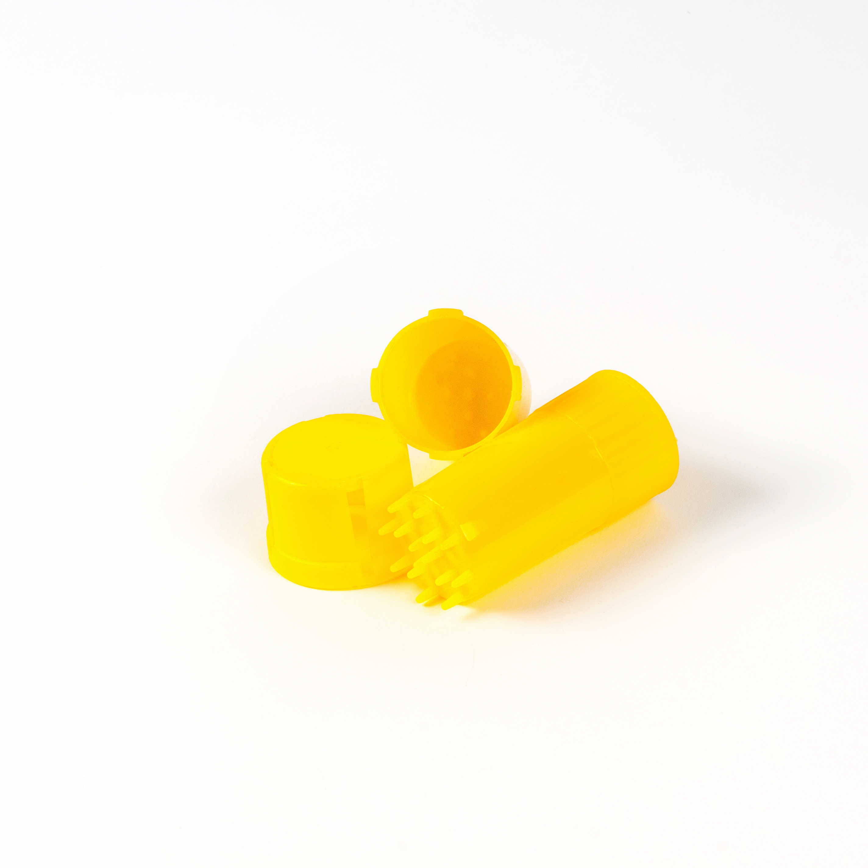 MED03 Round Plastic Herb Grinder